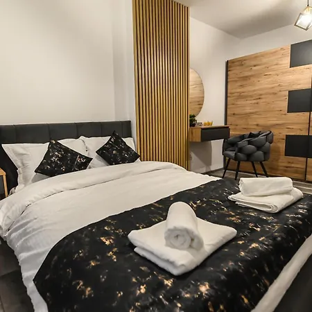 Wes Grand Park Apartment