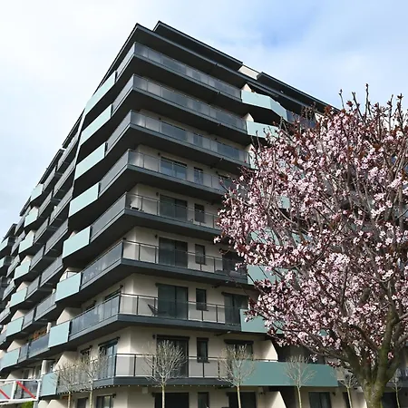 Apartment Wes Grand Park