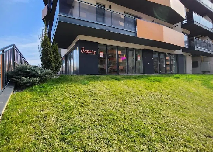 Wes Grand Park Apartmán *